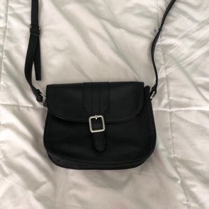 Nine West black crossbody purse